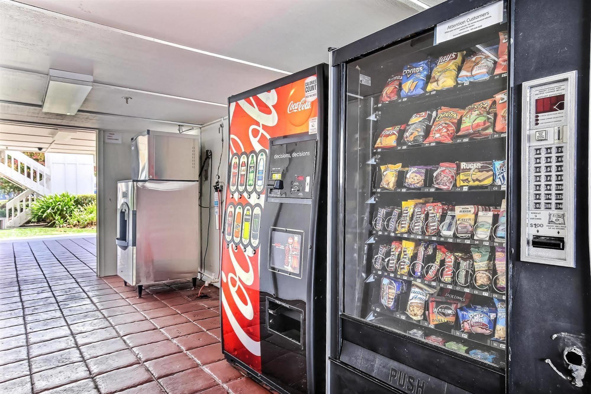 Park Inn By Radisson, ליברמור מראה חיצוני תמונה